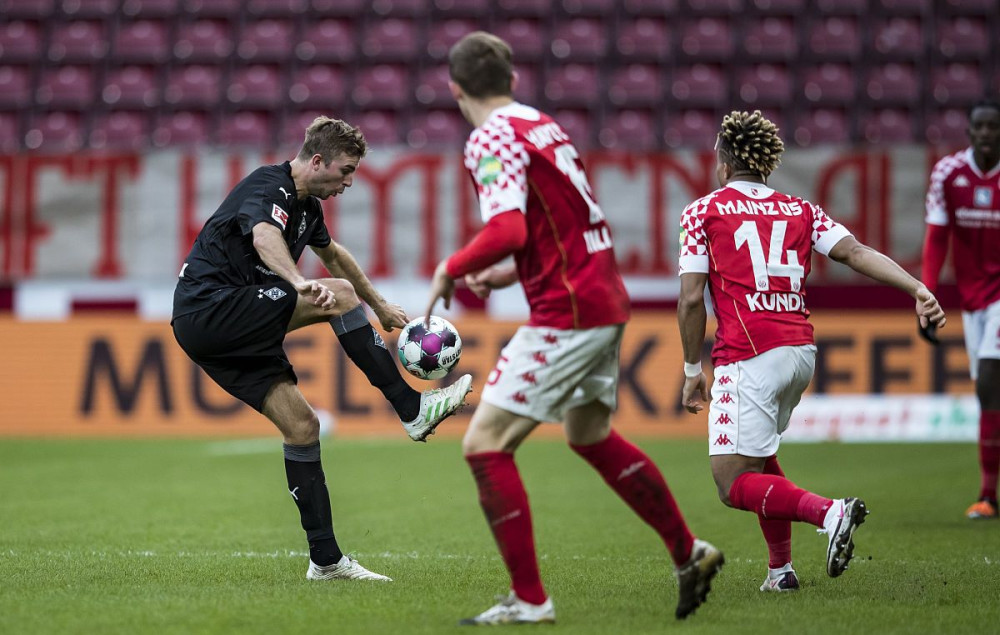  科隆保级生死战战平斯图加特保留希望